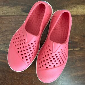 Toms Tiny Classic Rompers Water shoes for kids